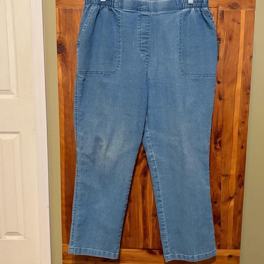 Allison Daley Petite Elastic Waist Jeans